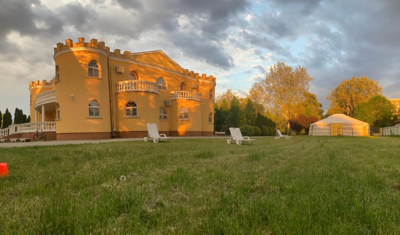 Kastely Panzio Otel Hajdúszoboszló Dış mekan fotoğraf