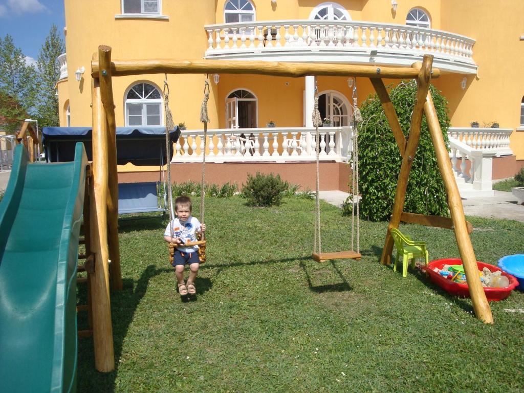 Kastely Panzio Otel Hajdúszoboszló Dış mekan fotoğraf