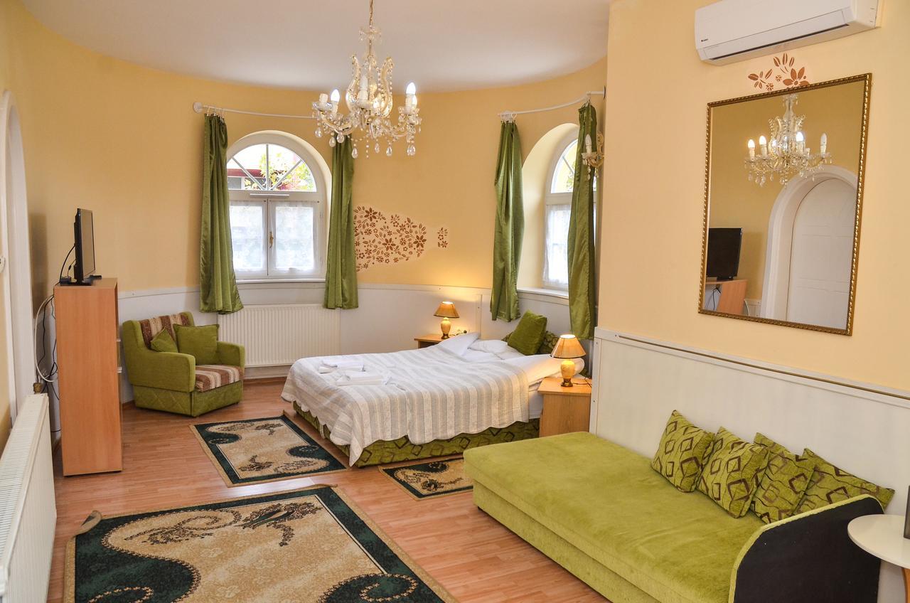 Kastely Panzio Otel Hajdúszoboszló Dış mekan fotoğraf