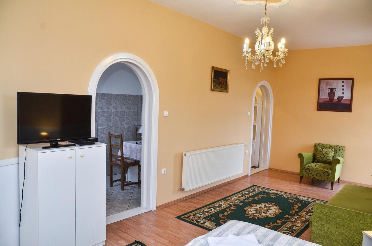 Kastely Panzio Otel Hajdúszoboszló Dış mekan fotoğraf