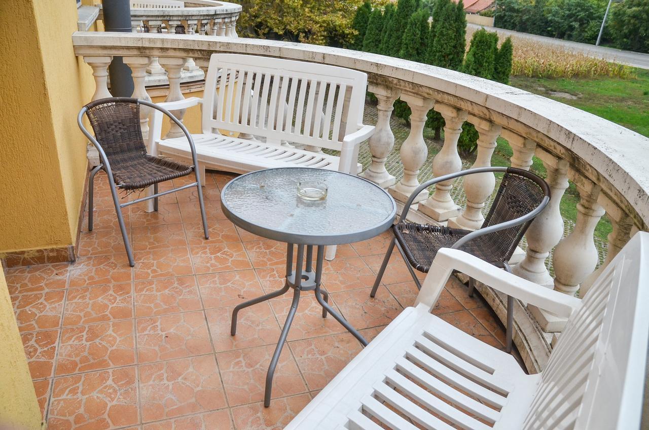 Kastely Panzio Otel Hajdúszoboszló Dış mekan fotoğraf