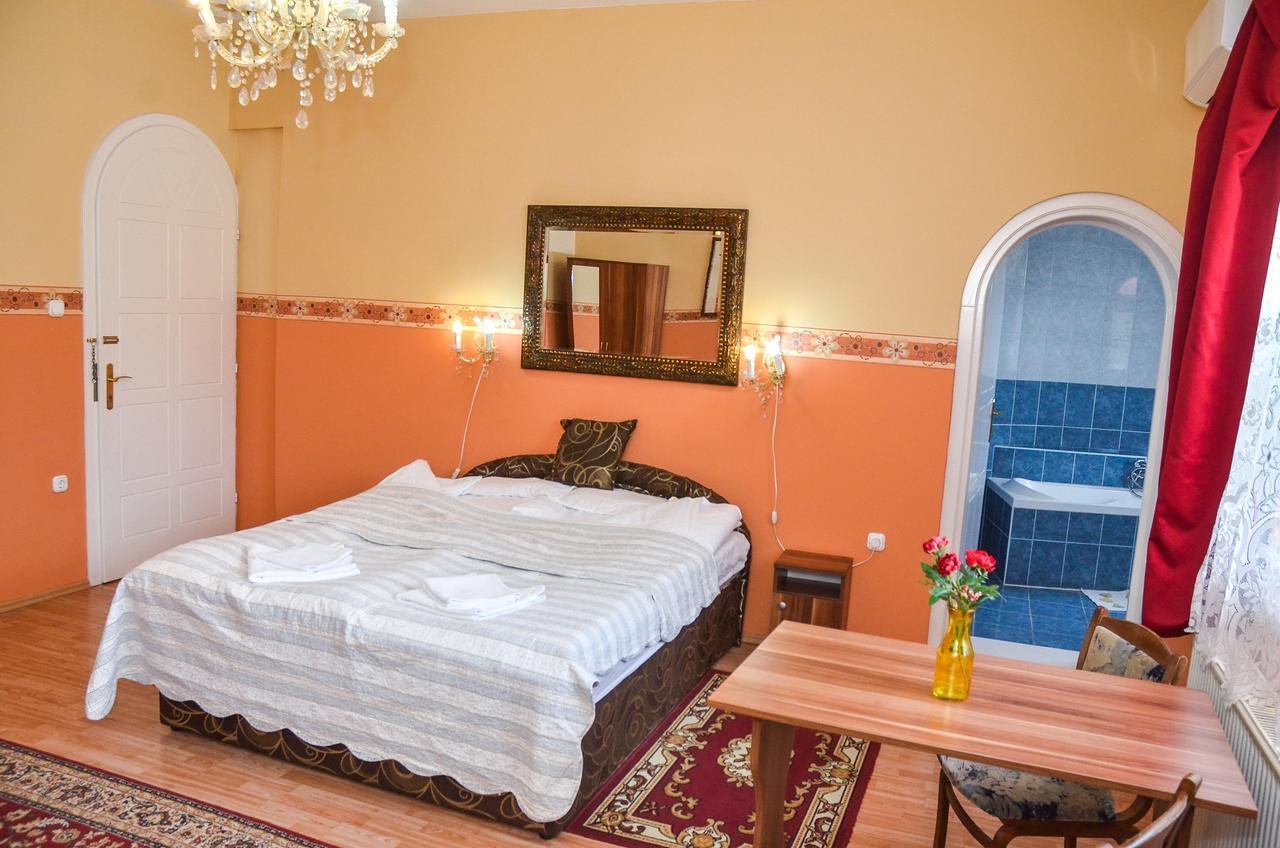 Kastely Panzio Otel Hajdúszoboszló Dış mekan fotoğraf