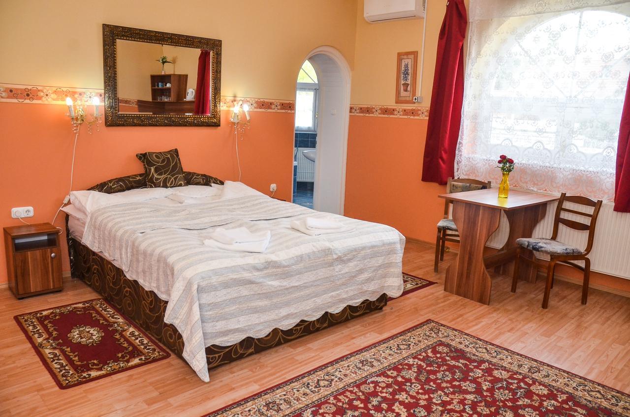 Kastely Panzio Otel Hajdúszoboszló Dış mekan fotoğraf