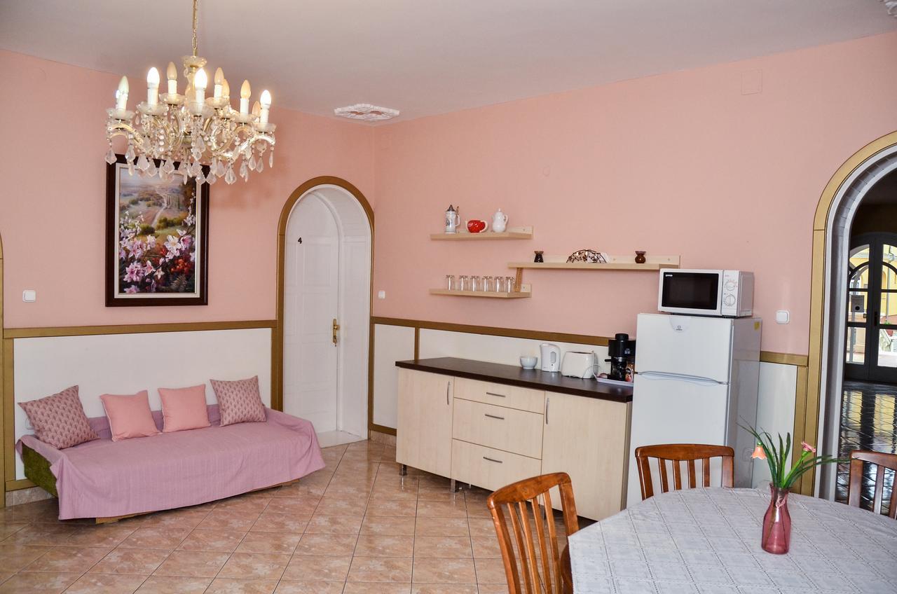 Kastely Panzio Otel Hajdúszoboszló Dış mekan fotoğraf