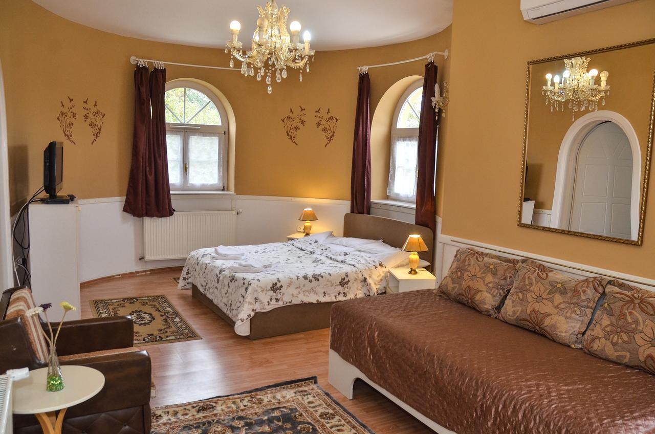 Kastely Panzio Otel Hajdúszoboszló Dış mekan fotoğraf